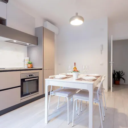 Lägenhet Navigli • Forum Metro A 500m E Parcheggi Gratis Milano
